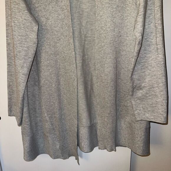 Chicos Women’s Cardigan Sweater Light Gray Size 2 (Large) EUC - Picture 2 of 11